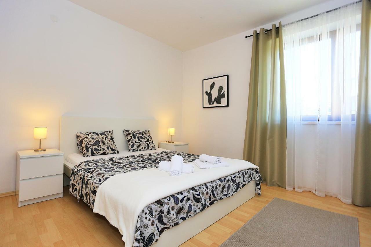 First Apartment 자다르 외부 사진